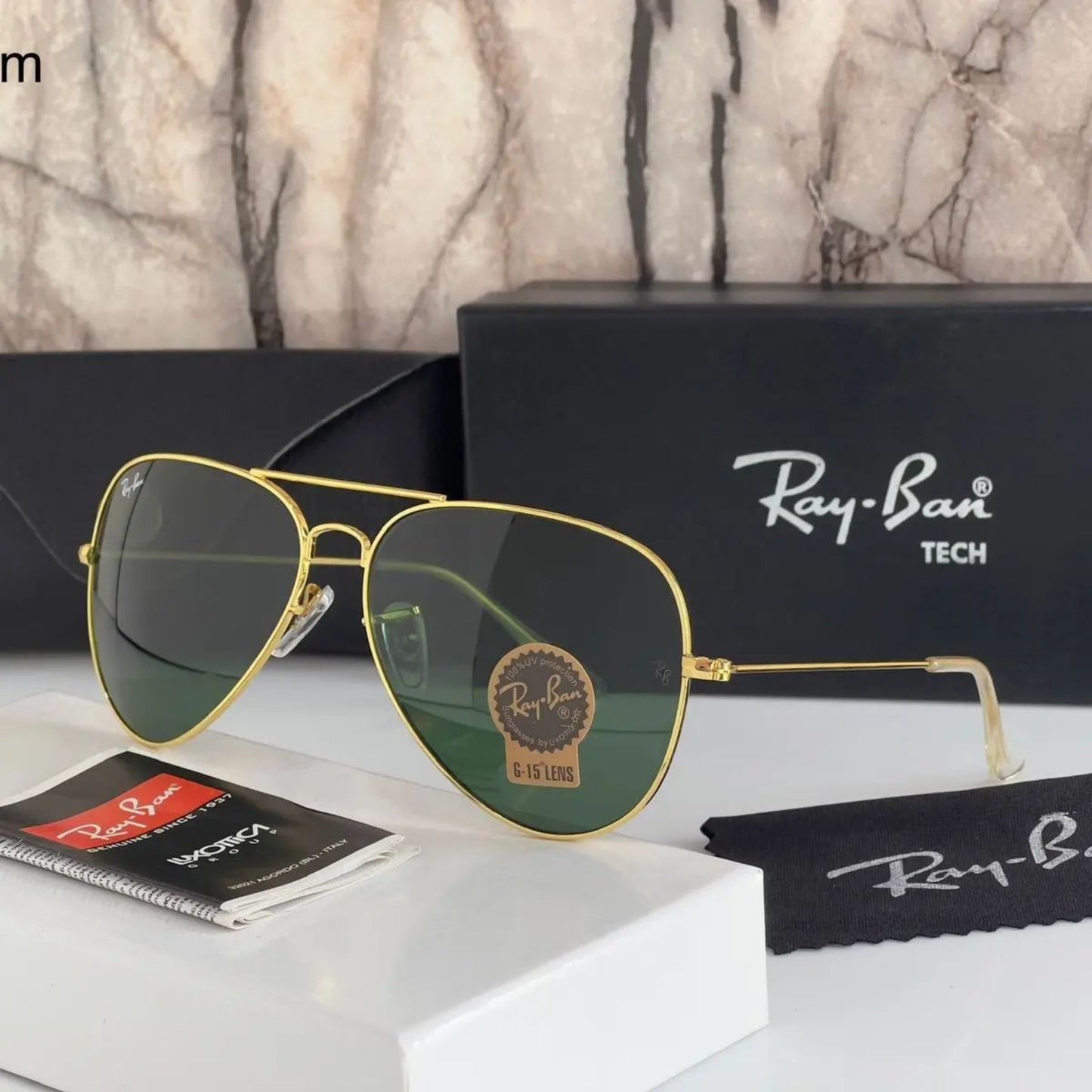New Stylish Aviator 3026 Green and Gold Sunglasses for men and women.